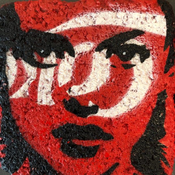 44 - Brand Babe red Coke